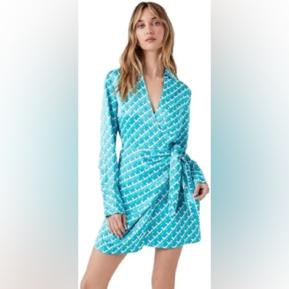 Forever 21 Blue Wrap Dress with Bell Sleeves and Plunge Neckline - Picture 3 of 8